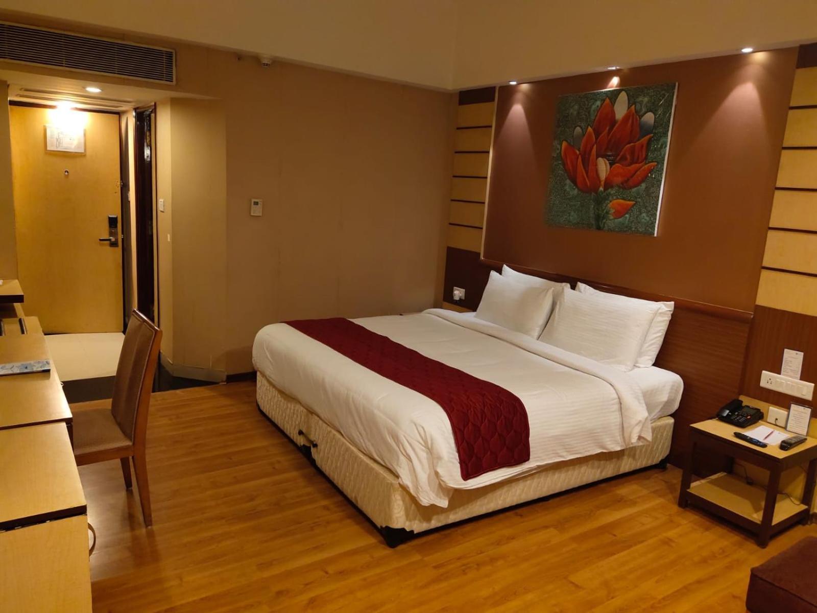 Hotel The Plaza Hyderabad Ngoại thất bức ảnh