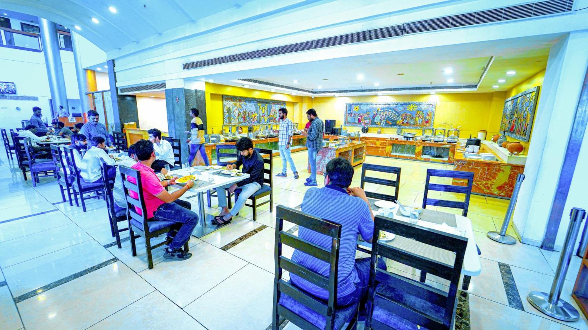 Hotel The Plaza Hyderabad Ngoại thất bức ảnh